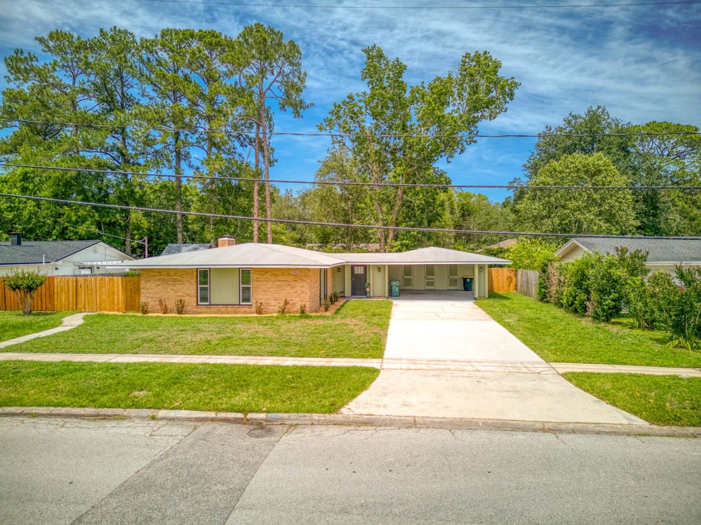 Northeast Florida residential scene